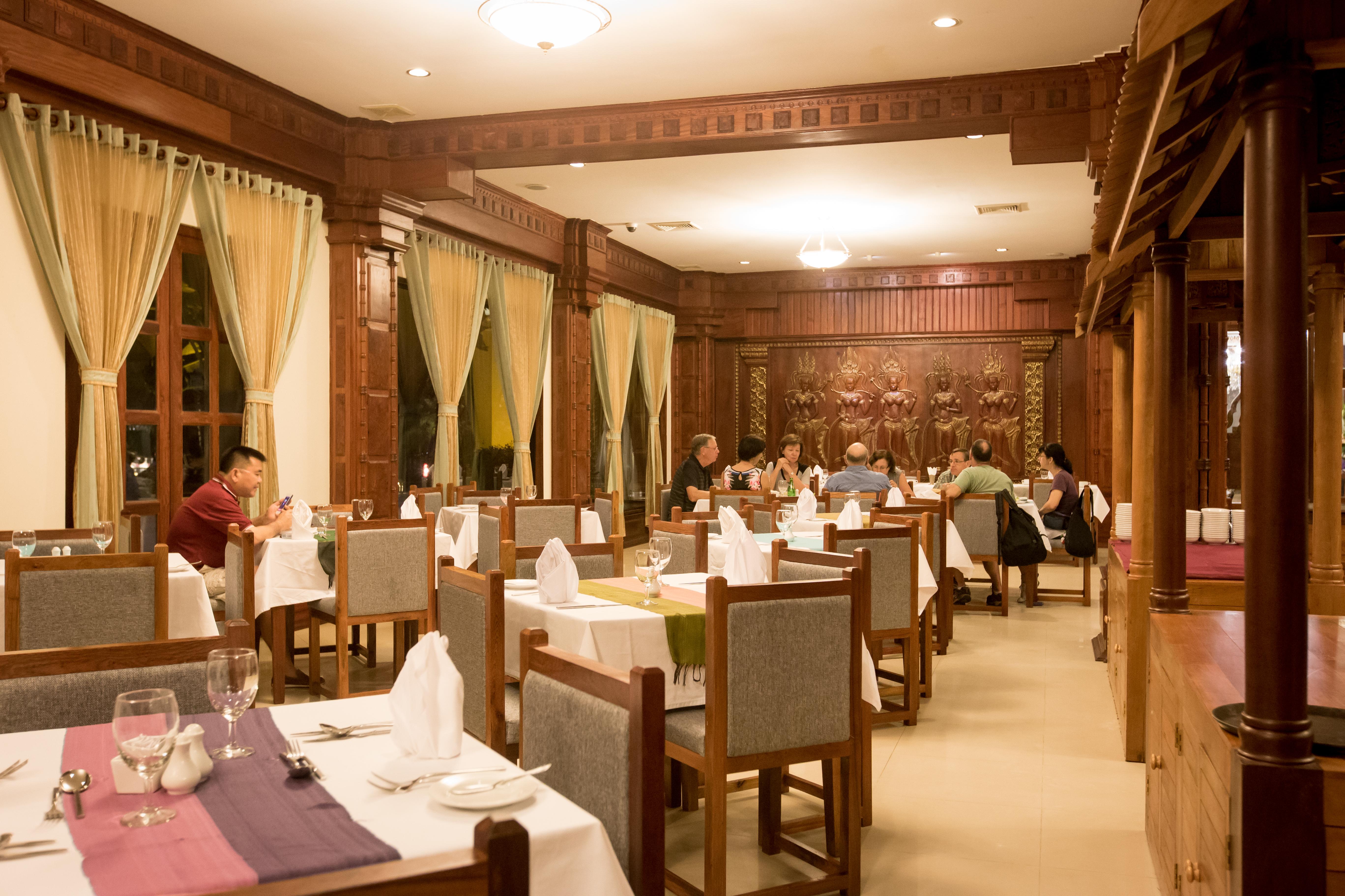 เอ็มเพรส เรสซิเดนซ์ รีสอร์ต แอนด์ สปา Hotel เสียมราฐ ภายนอก รูปภาพ